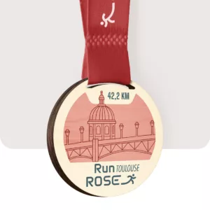 Médaille en bois sur mesure - Run Rose Toulouse